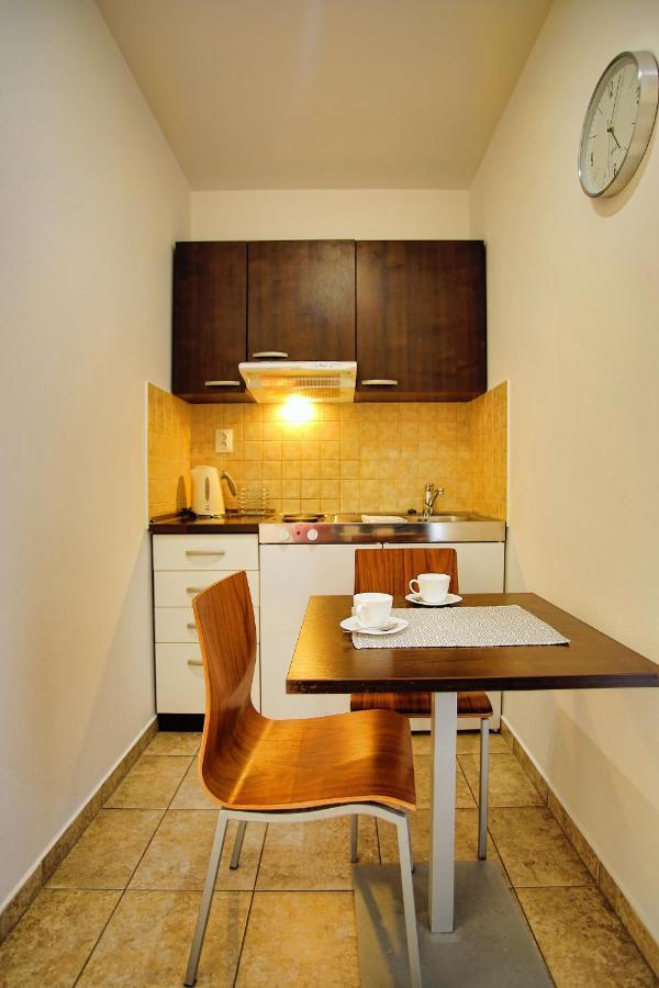 Apartman Studio Lux S Terasou Harmony V Thermal Parku Besenova S Vyhladom Na Bazeny Exterior photo